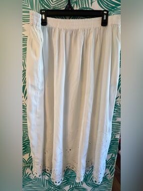 Jane Ashley White Maxi Skirt w/ Eyelet Embroidered Hem Vintage Sz 2X  shabbychic